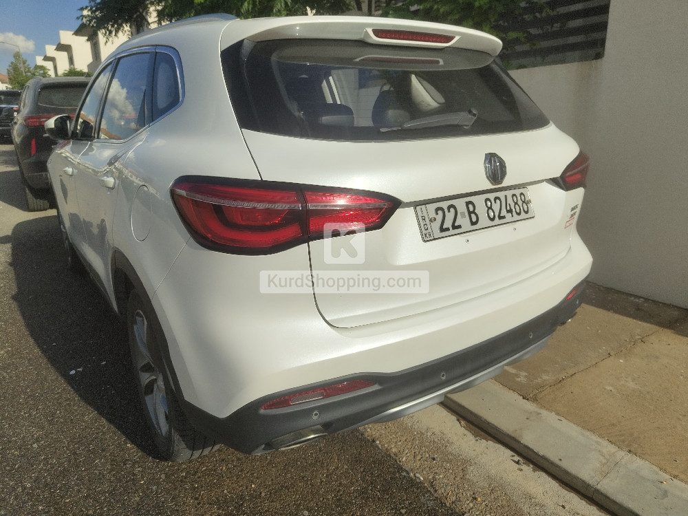 MG HS 2022