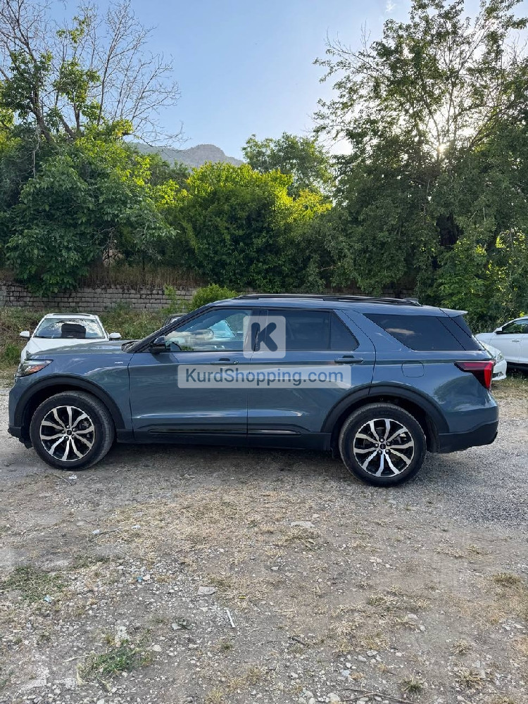 Ford Explorer 2025