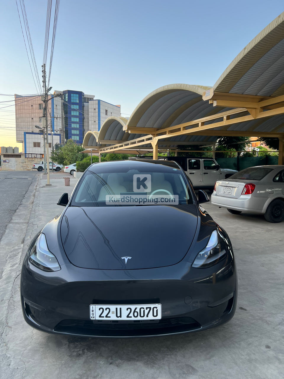 Tesla Model Y 2024