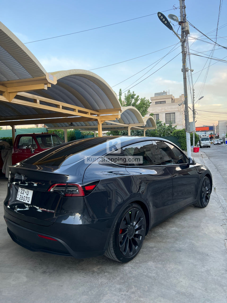 Tesla Model Y 2024