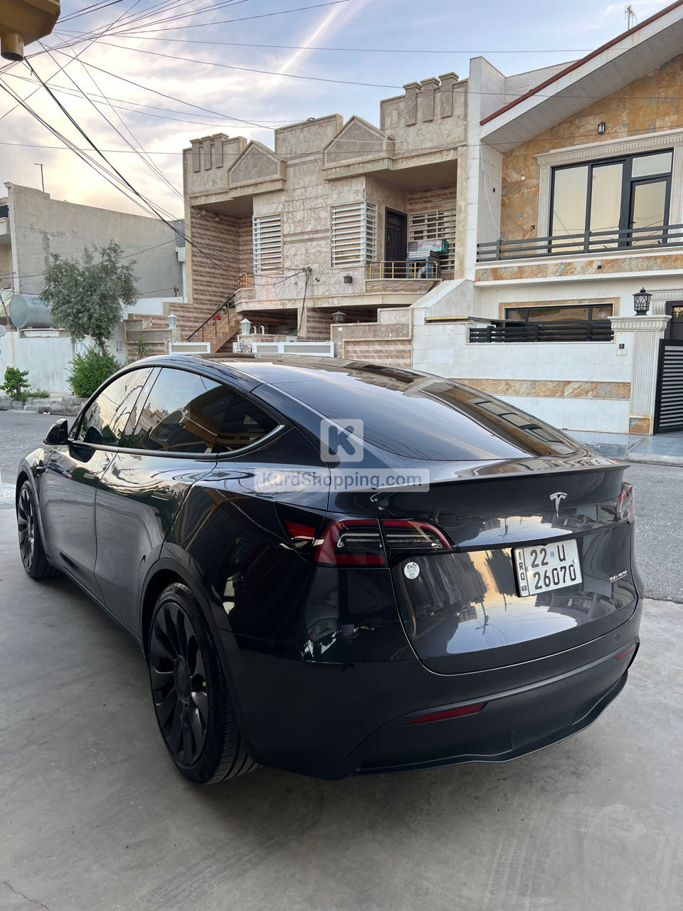 Tesla Model Y 2024