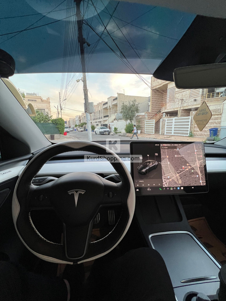 Tesla Model Y 2024