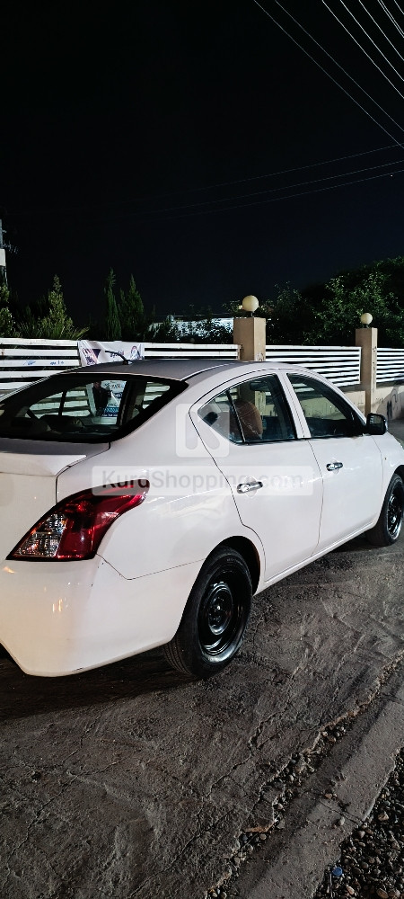 Nissan Sunny 2016