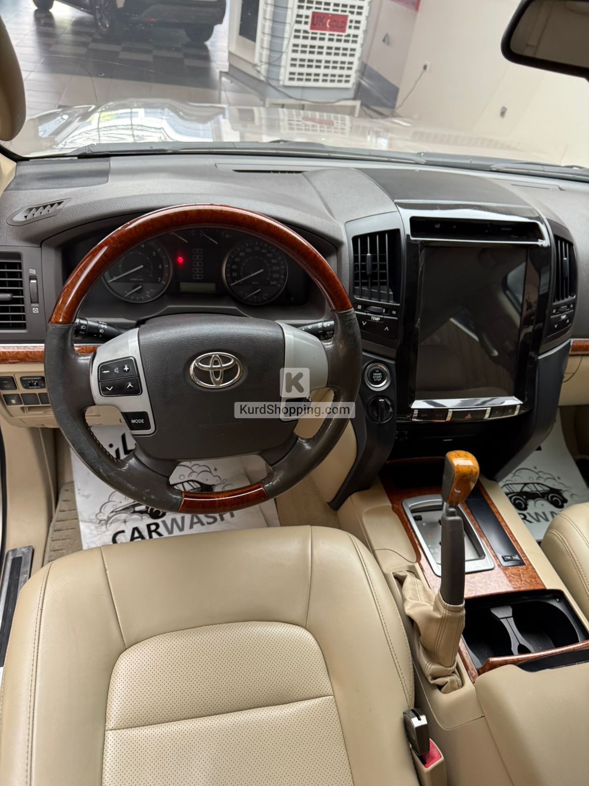 Toyota Landcruiser 2015 V6 GX.R Clean