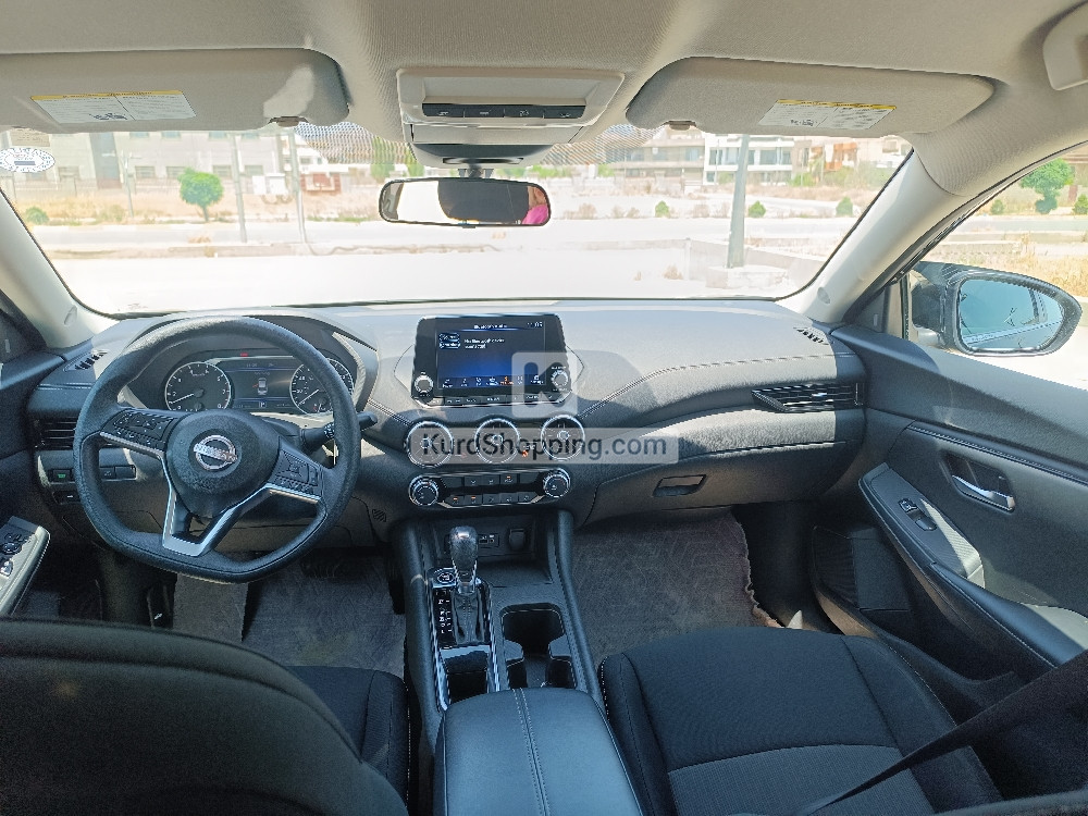 Nissan Sentra 2024