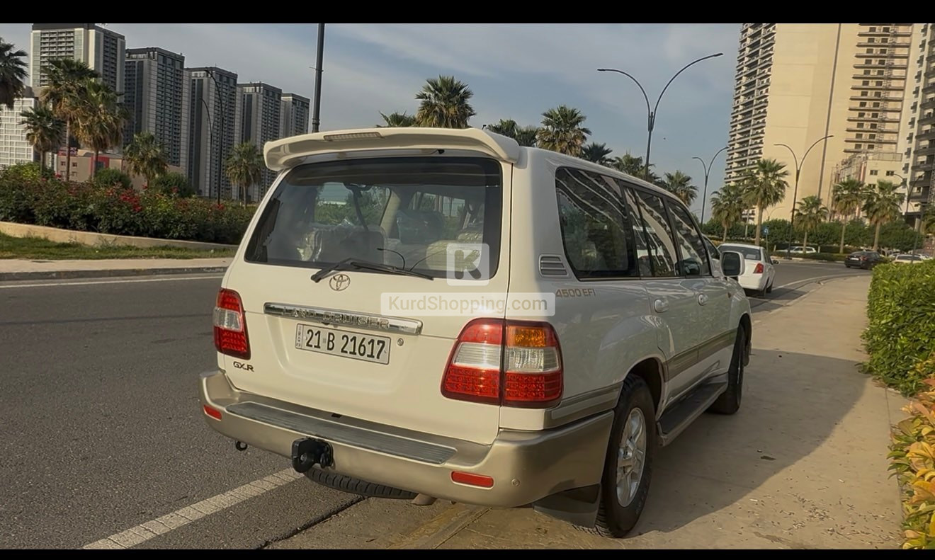 Toyota Landcruiser 2006 GX.R V6 Clean