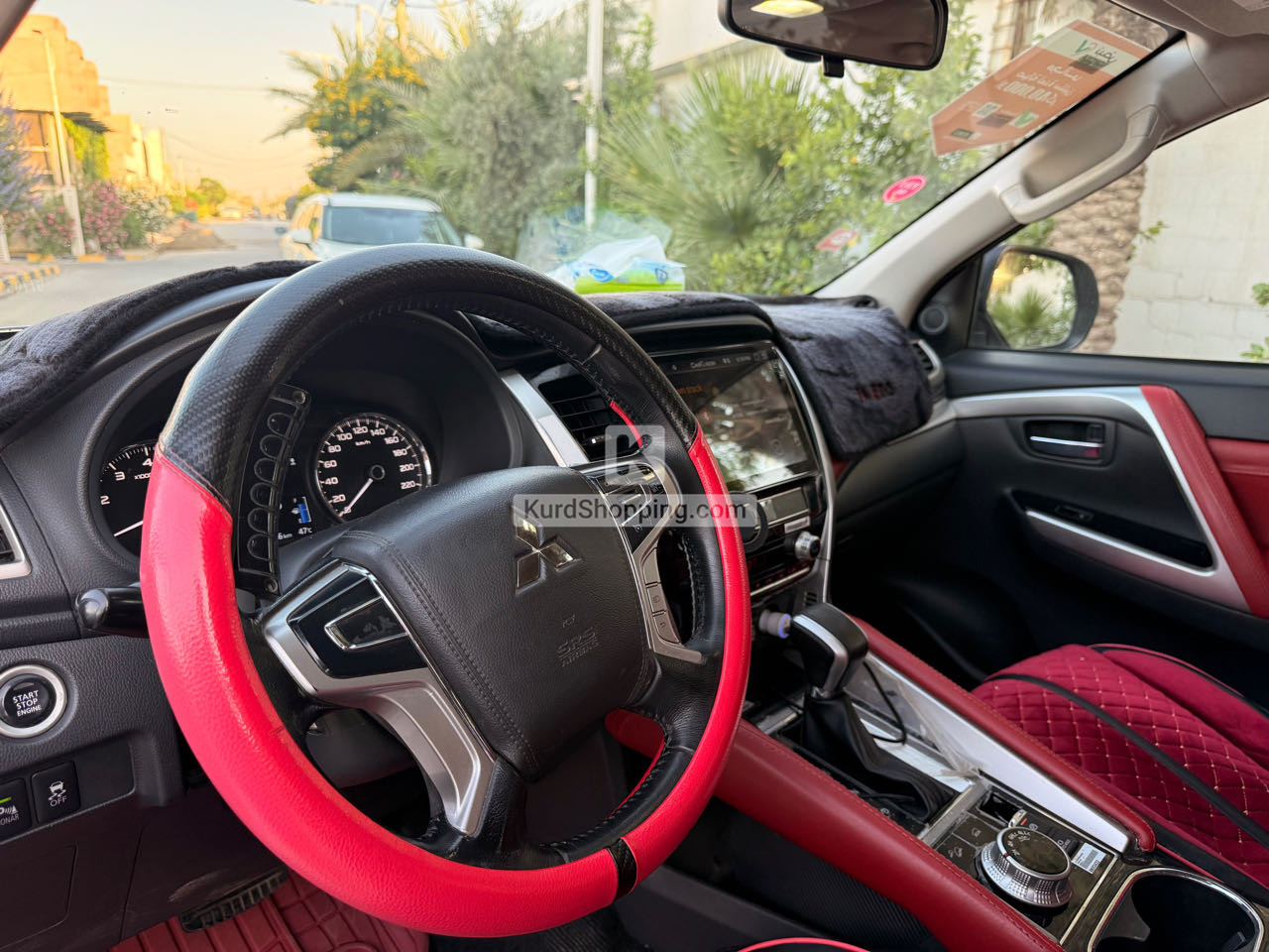 Mitsubishi Pajero 2020