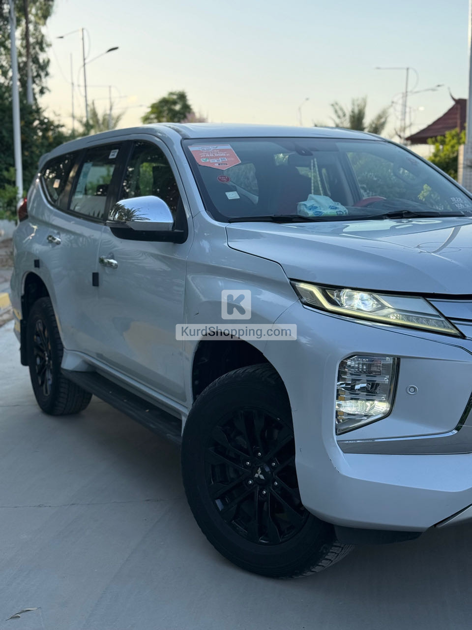 Mitsubishi Pajero 2020