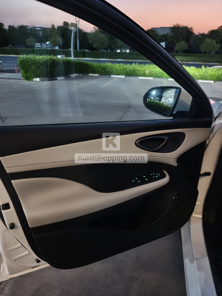 BYD SEAL 05 2025