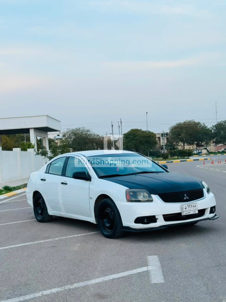 Mitsubishi Galant 2011