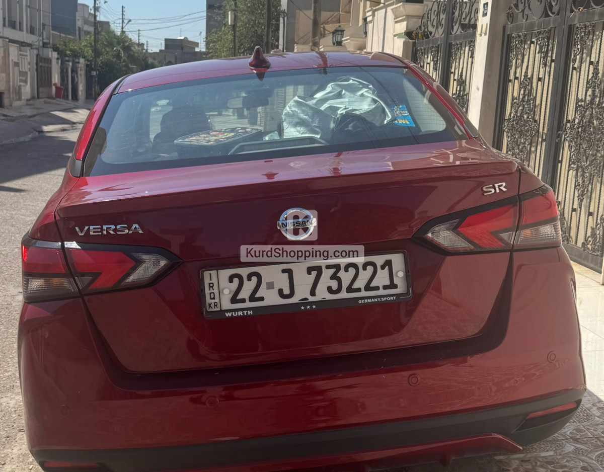 Nissan Versa 2021