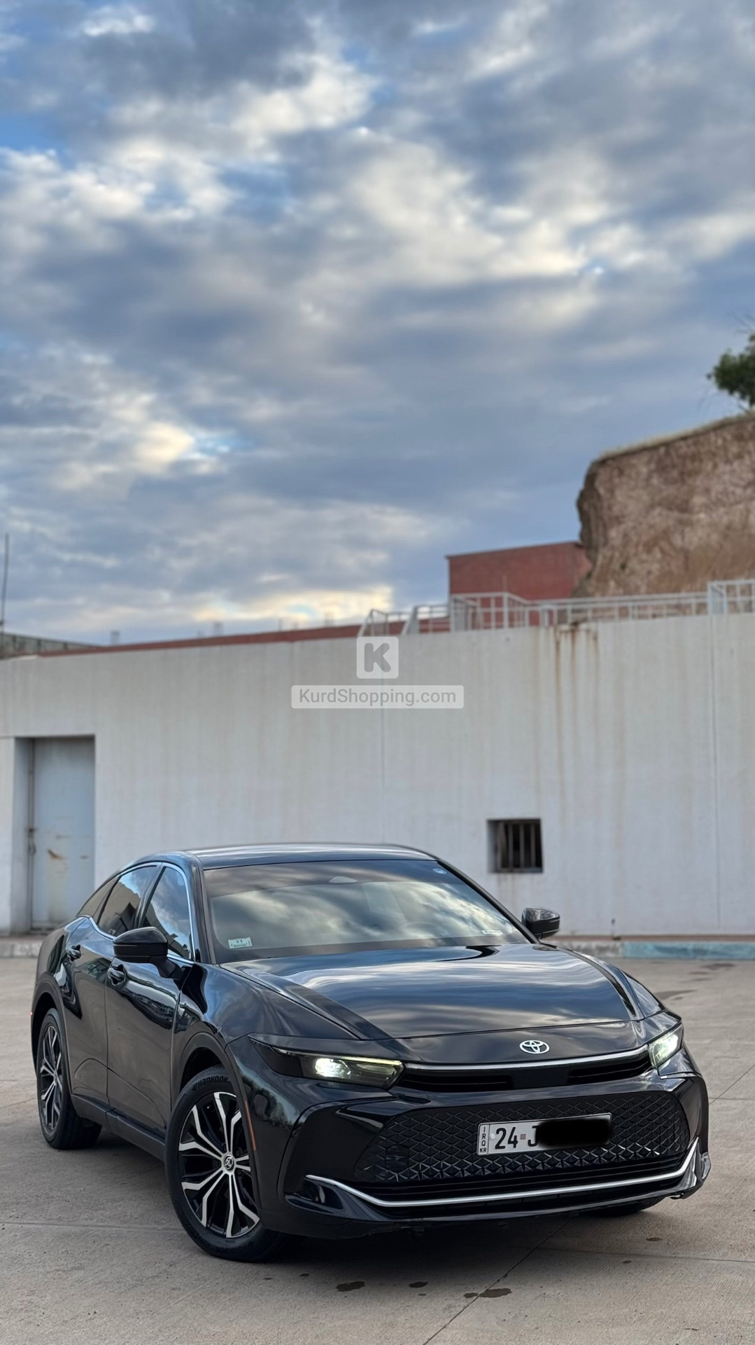 Toyota Crown 2023
