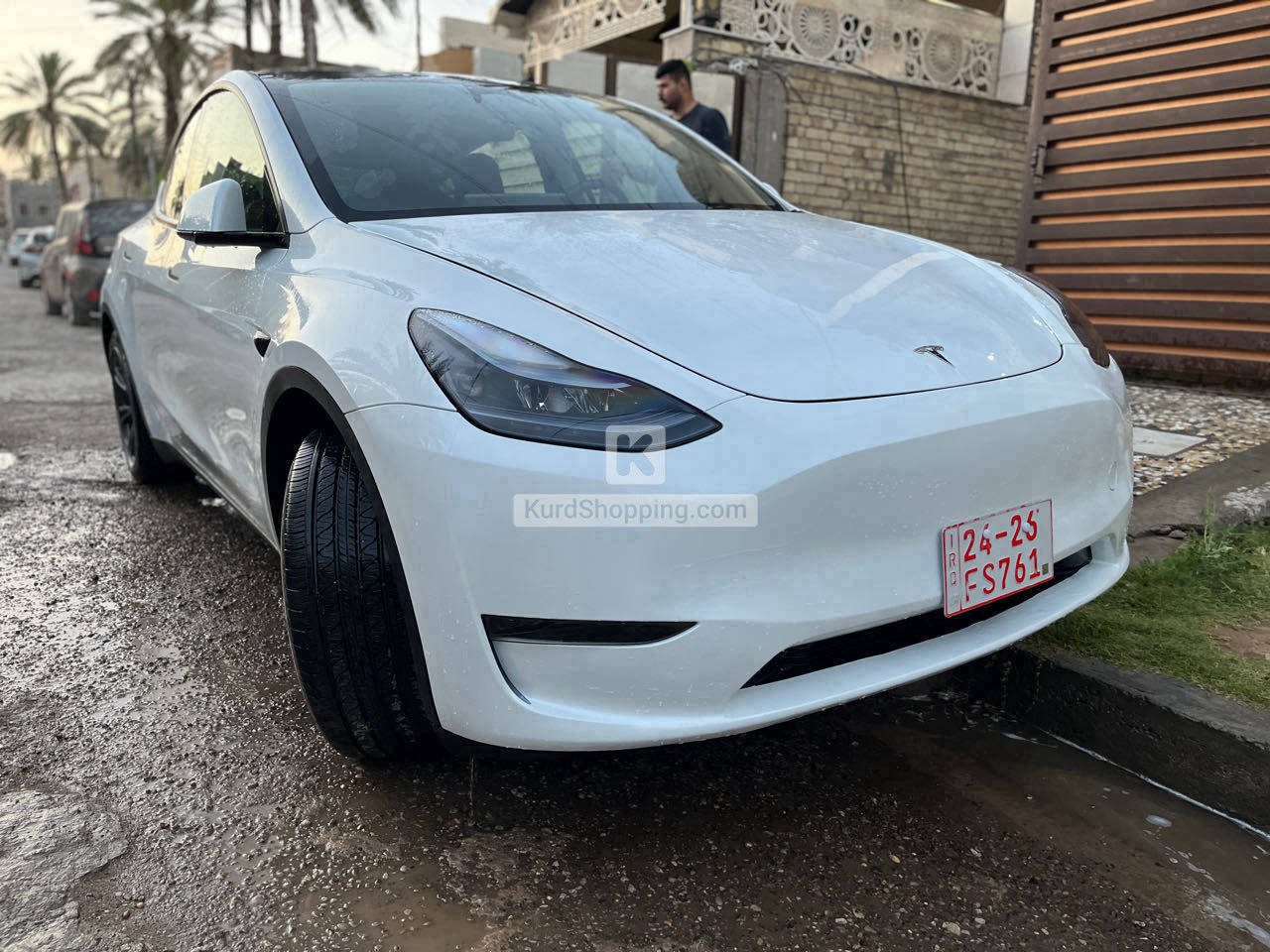 Tesla Model Y 2024