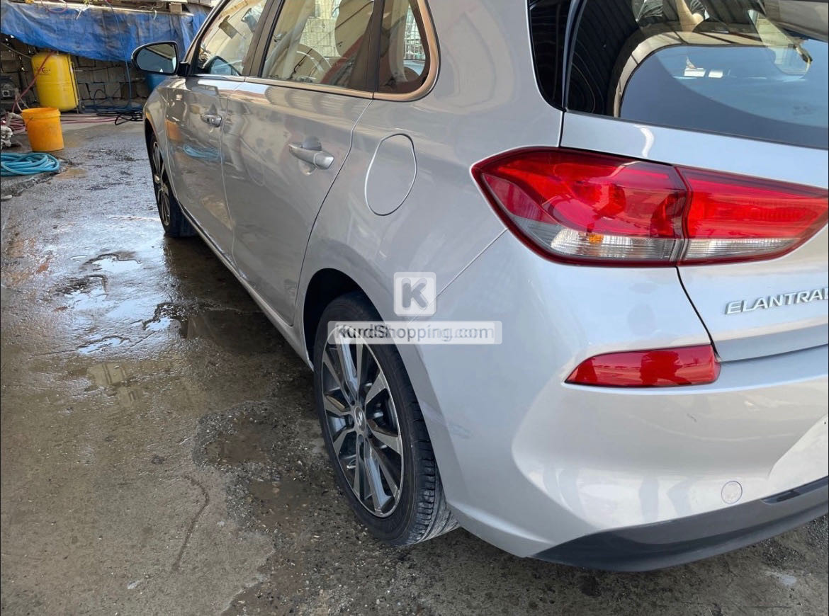 Hyundai Elantra 2018