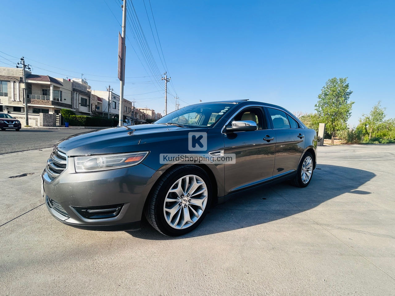 Ford Taurus 2019