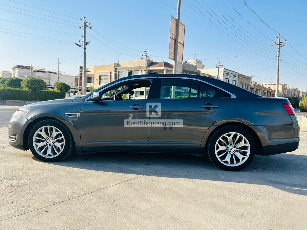 Ford Taurus 2019