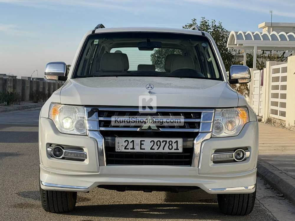 Mitsubishi Pajero 2016