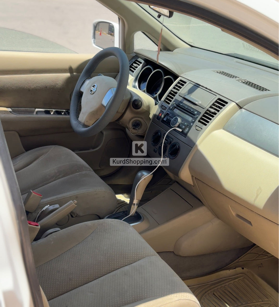 Nissan Tiida 2012