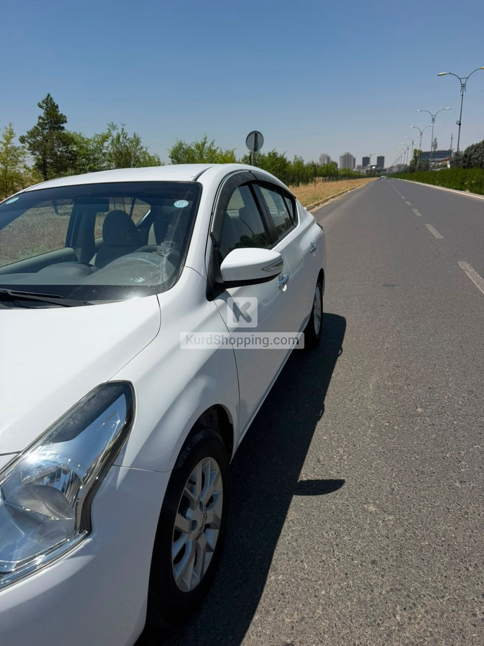 Nissan Sunny 2024