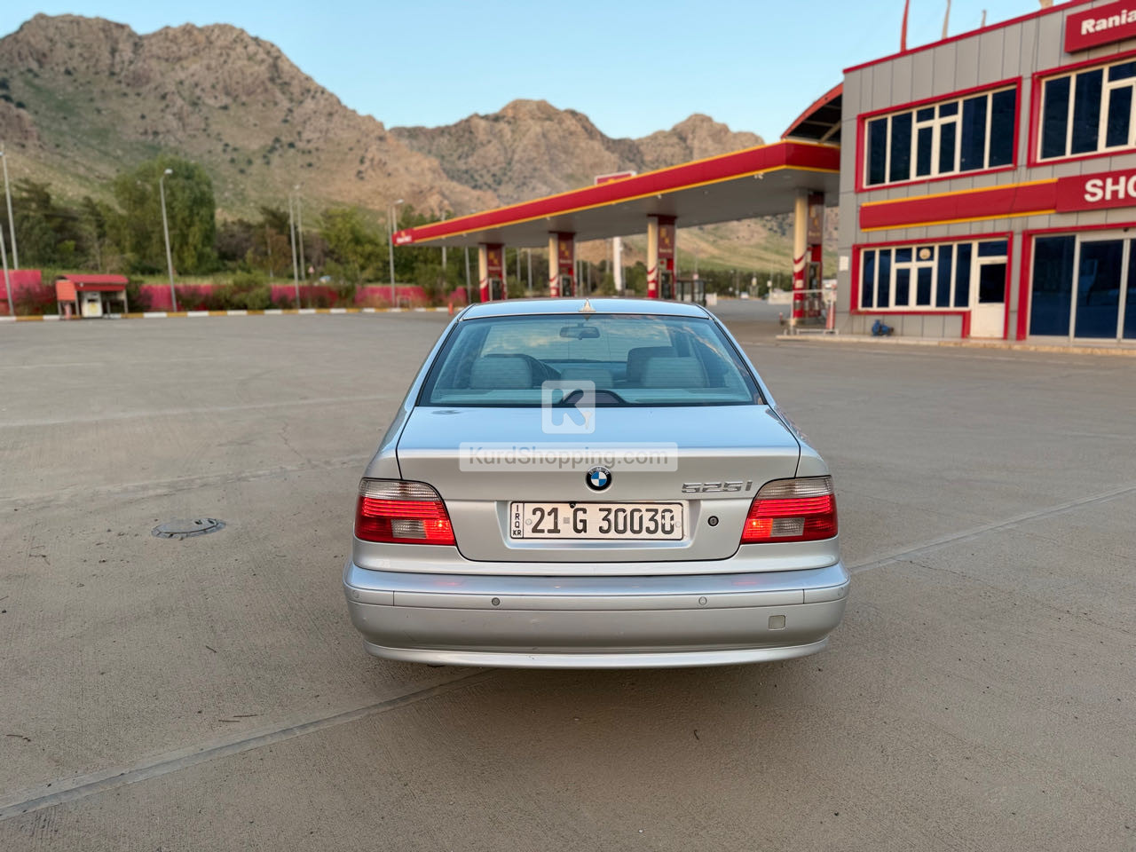 BMW 2001