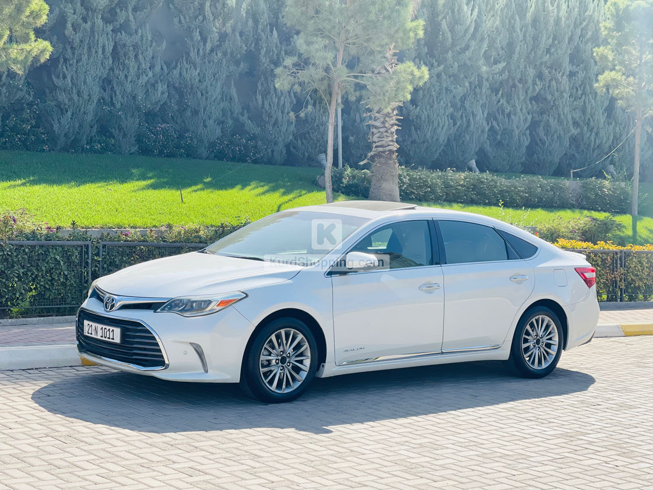 Toyota Avalon 2016