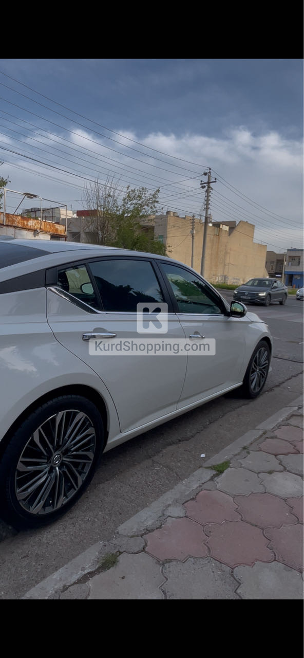 Nissan Altima 2019