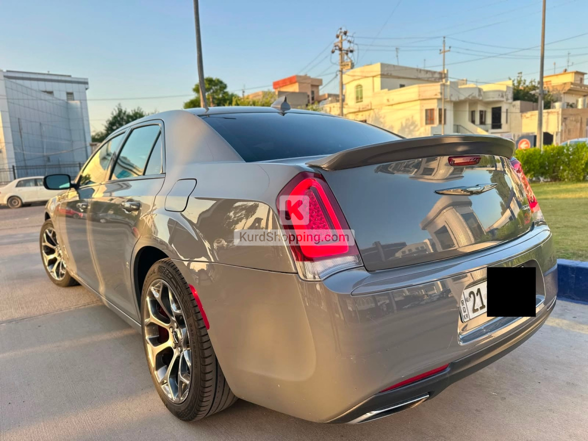 Chrysler 300S 2018