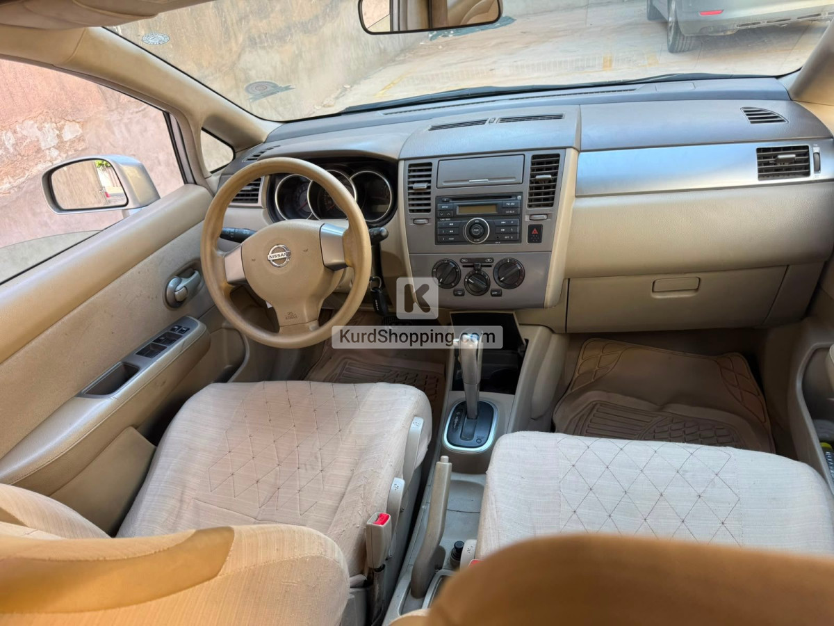 Nissan Tiida 2008