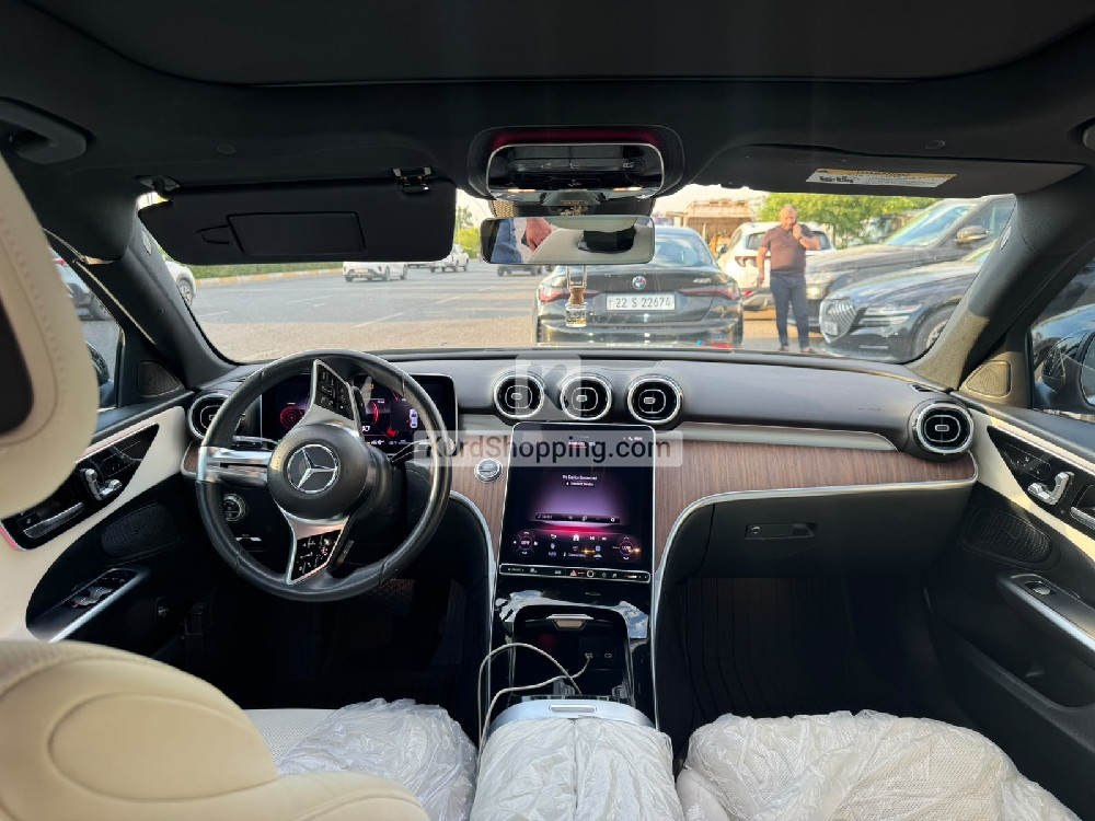 Mercedes Benz C-Class 2025