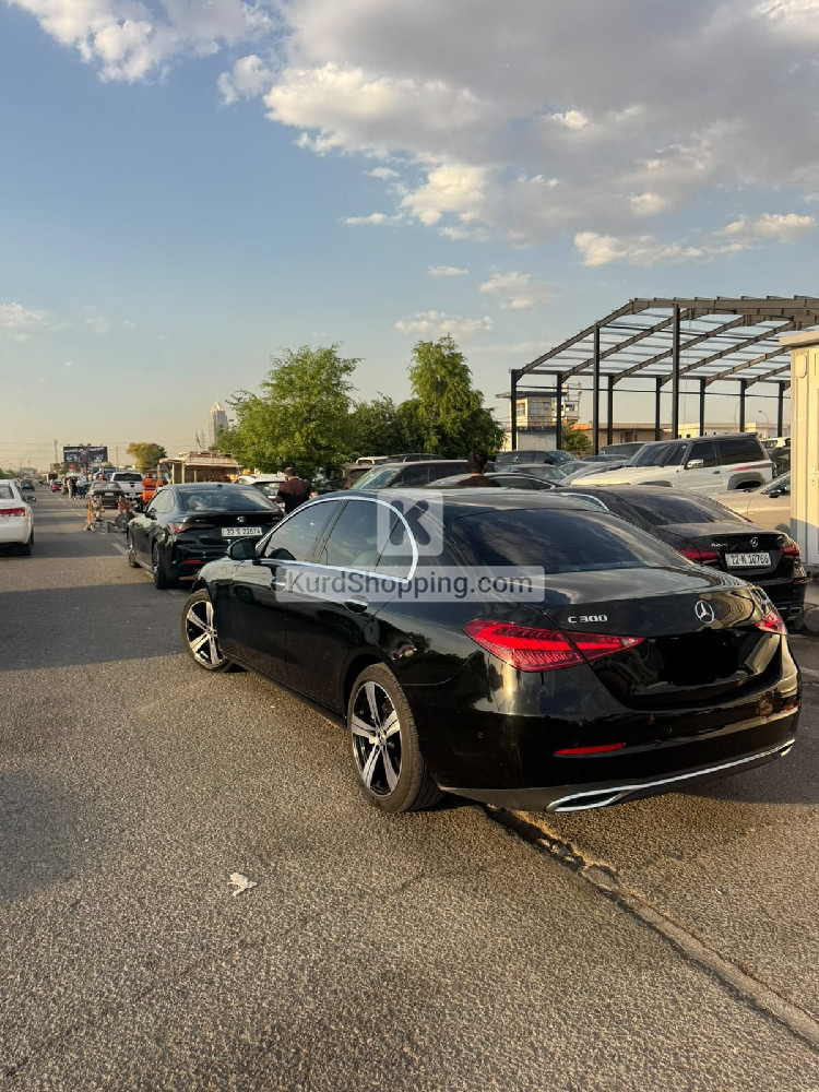 Mercedes Benz C-Class 2025