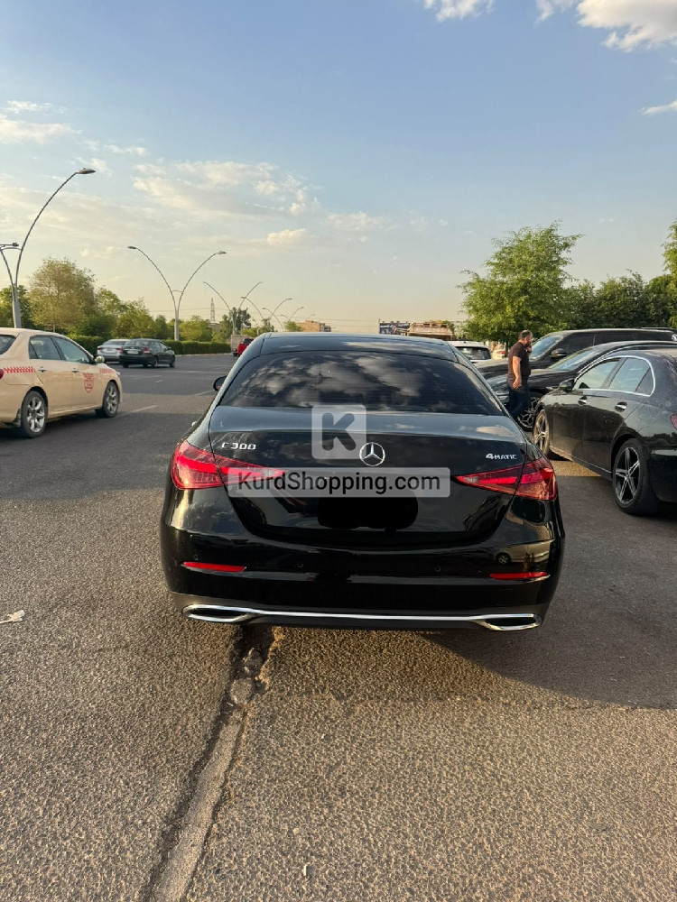 Mercedes Benz C-Class 2025