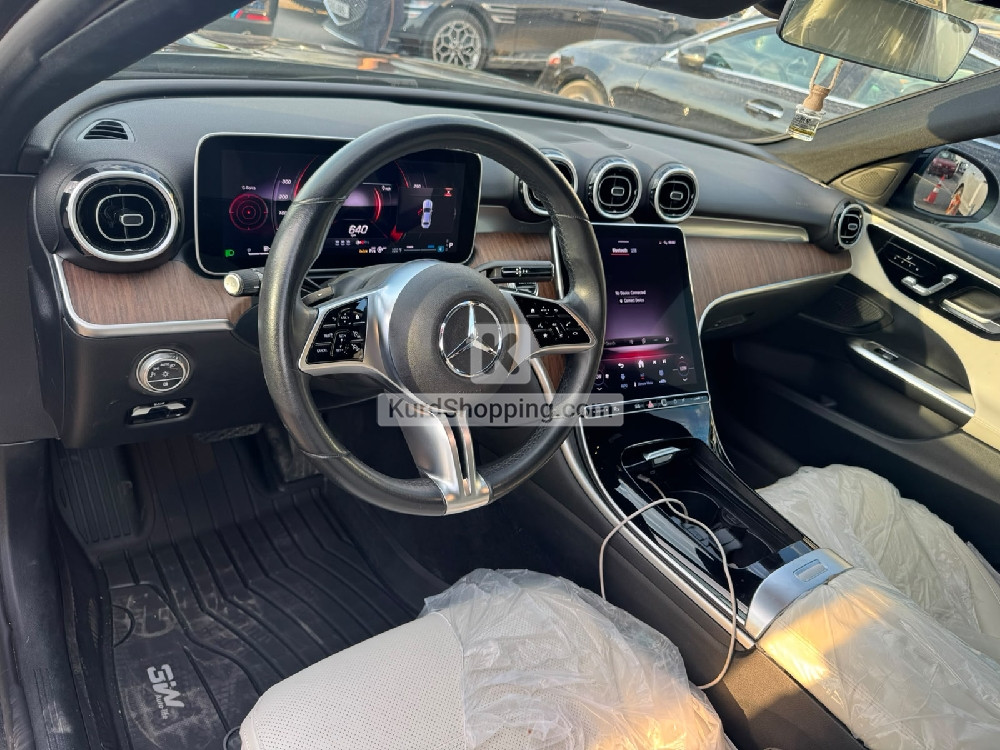 Mercedes Benz C-Class 2025