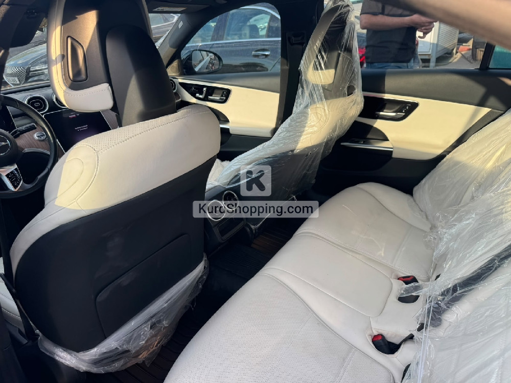 Mercedes Benz C-Class 2025
