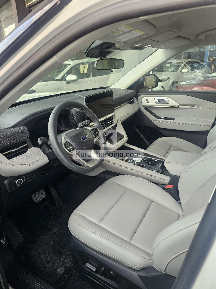 Ford Explorer 2025