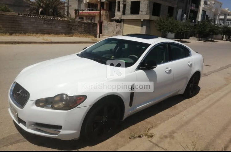 Jaguar XF 2011