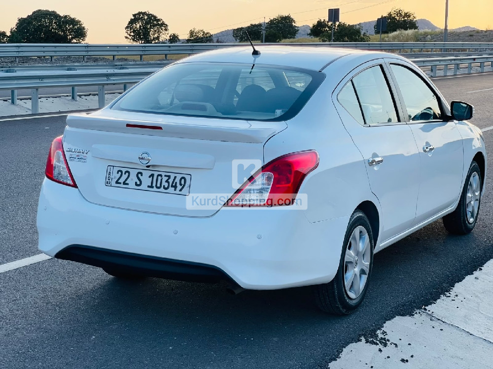 Nissan Sunny 2025
