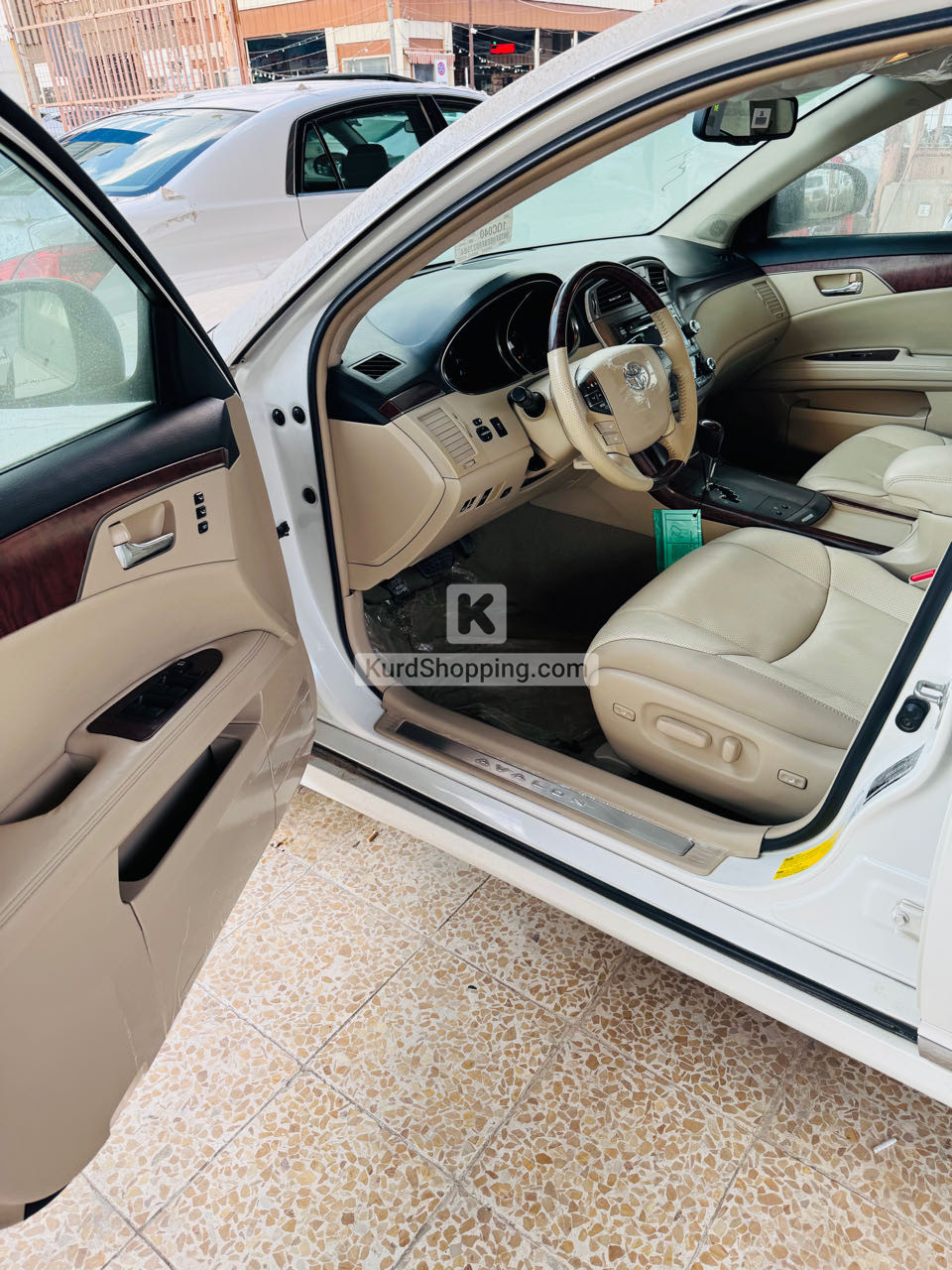 Toyota Avalon 2012