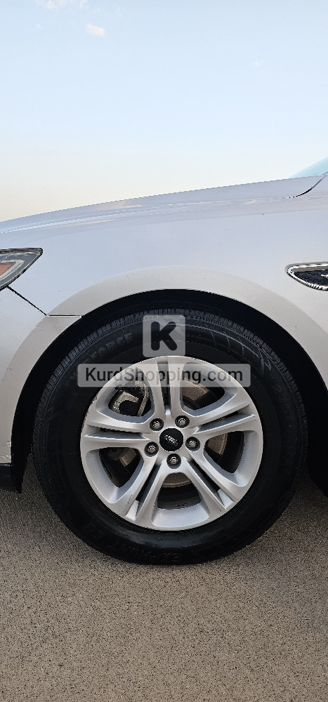 Ford Taurus 2012