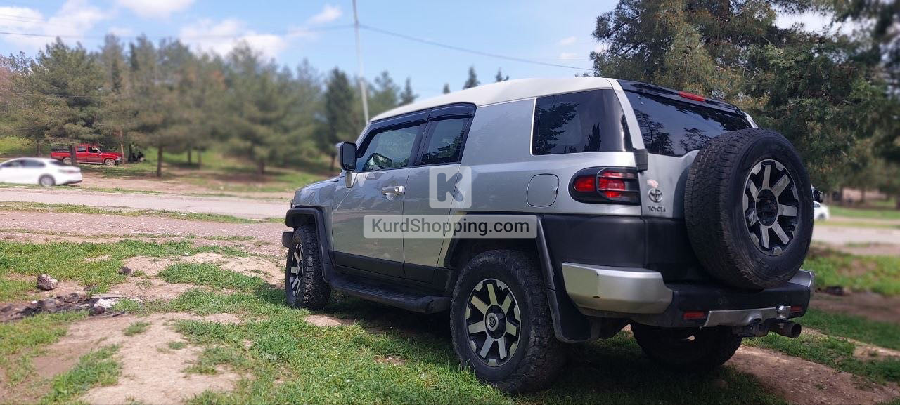 Toyota FJ Cruiser 2010