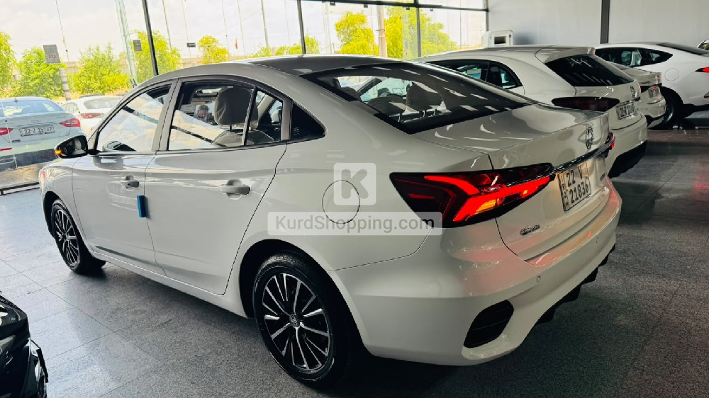 MG 5 2025
