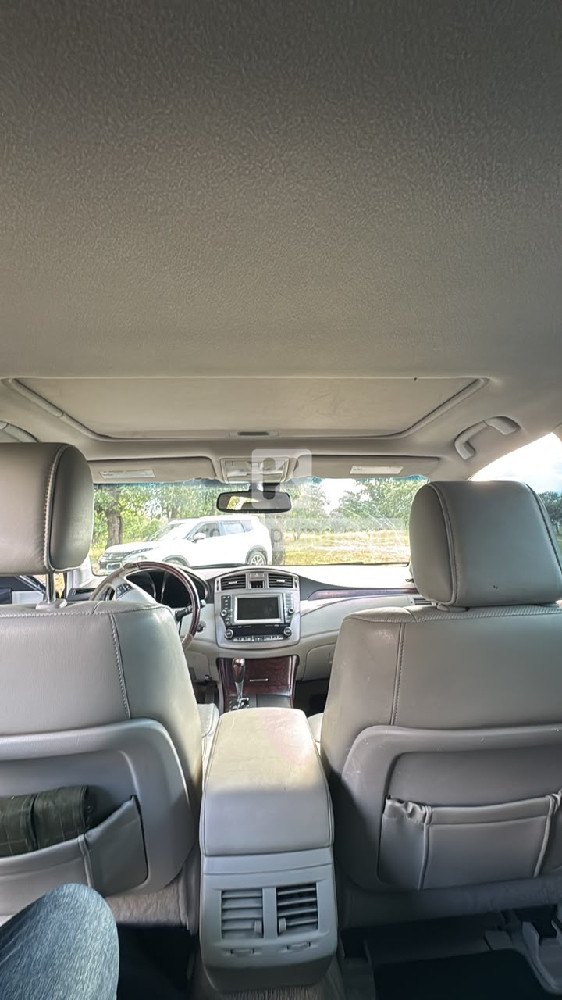 Toyota Avalon 2011