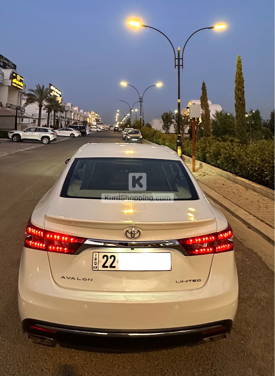 Toyota Avalon 2016