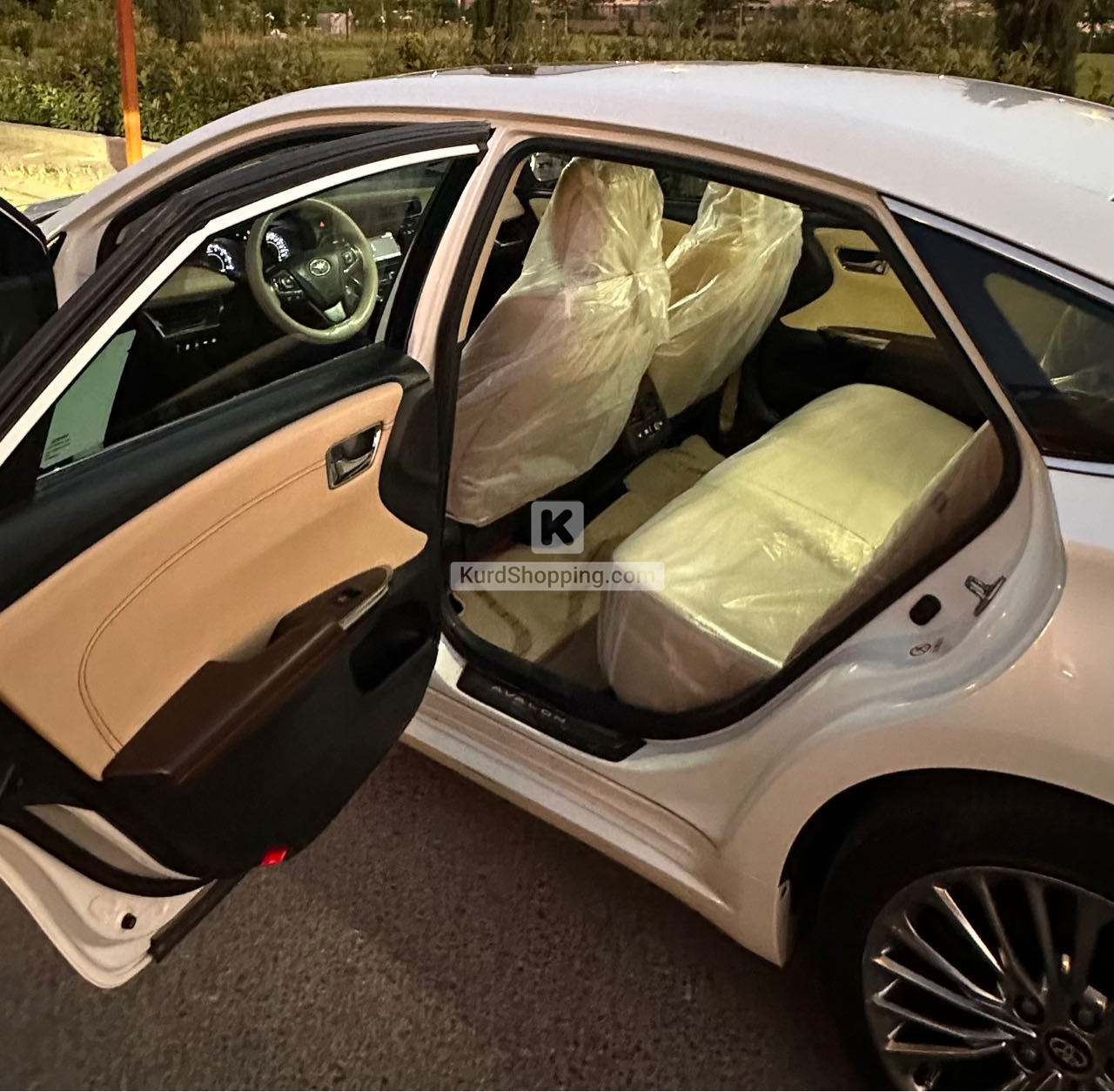 Toyota Avalon 2016