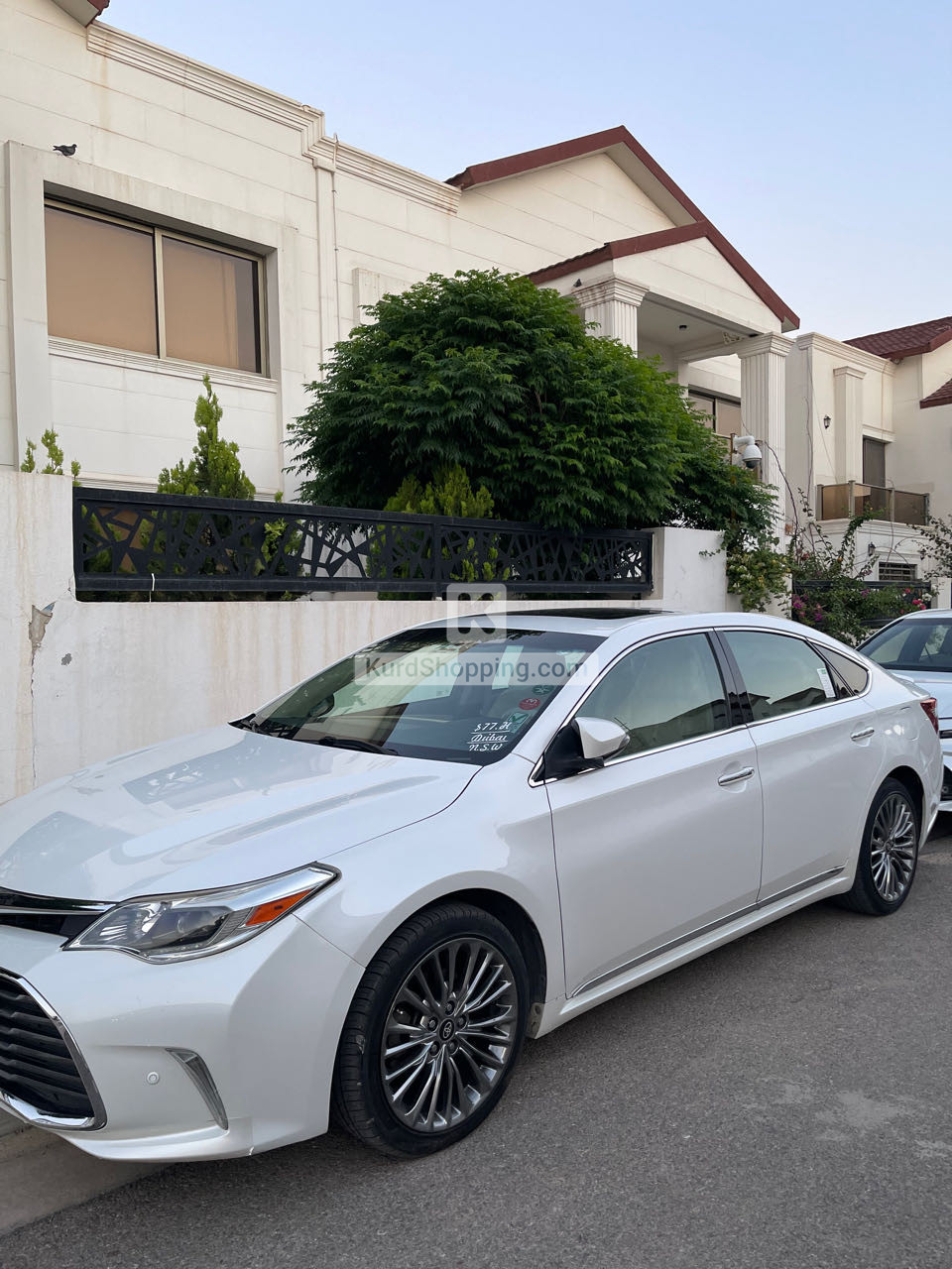 Toyota Avalon 2016