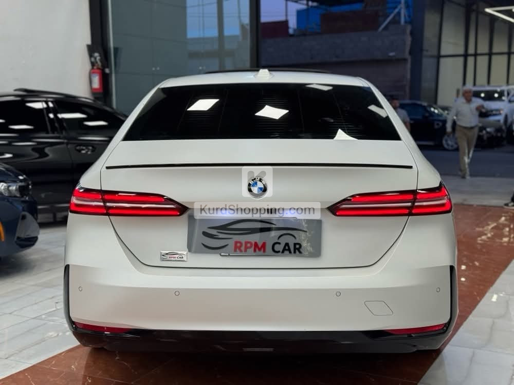 BMW 5 Series 2024