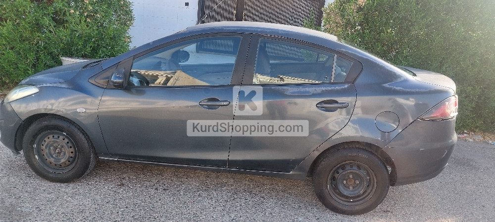 Mazda 2 2011