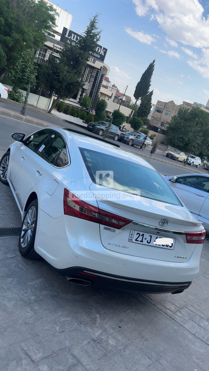 Toyota Avalon 2016