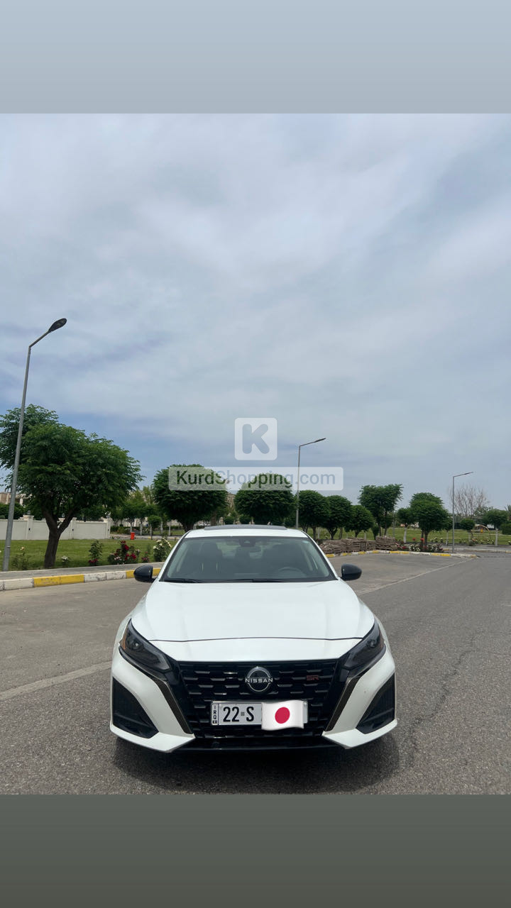 Nissan Altima 2023