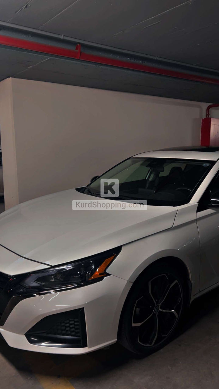 Nissan Altima 2023