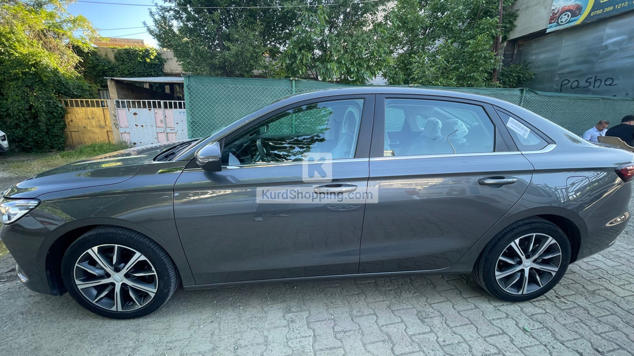 Geely Emgrand 2025